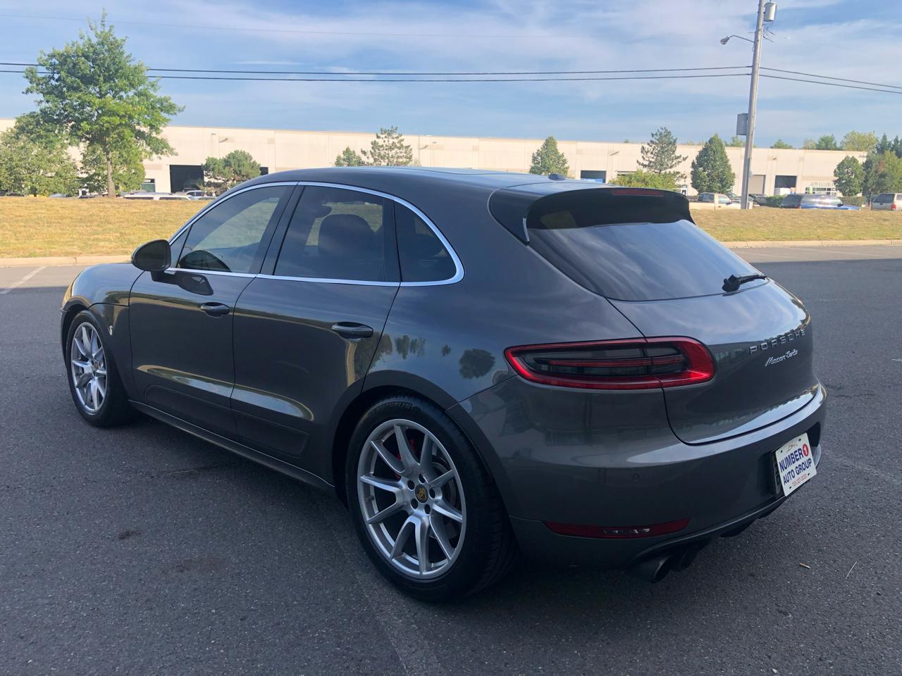 Porsche Macan Turbo 2015