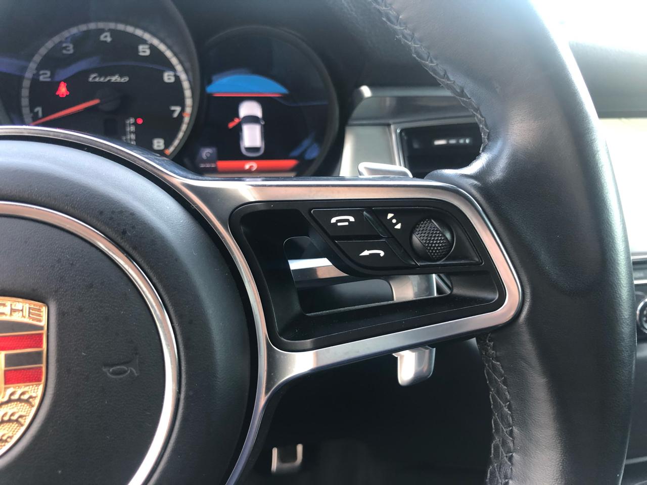 Porsche Macan Turbo 2015