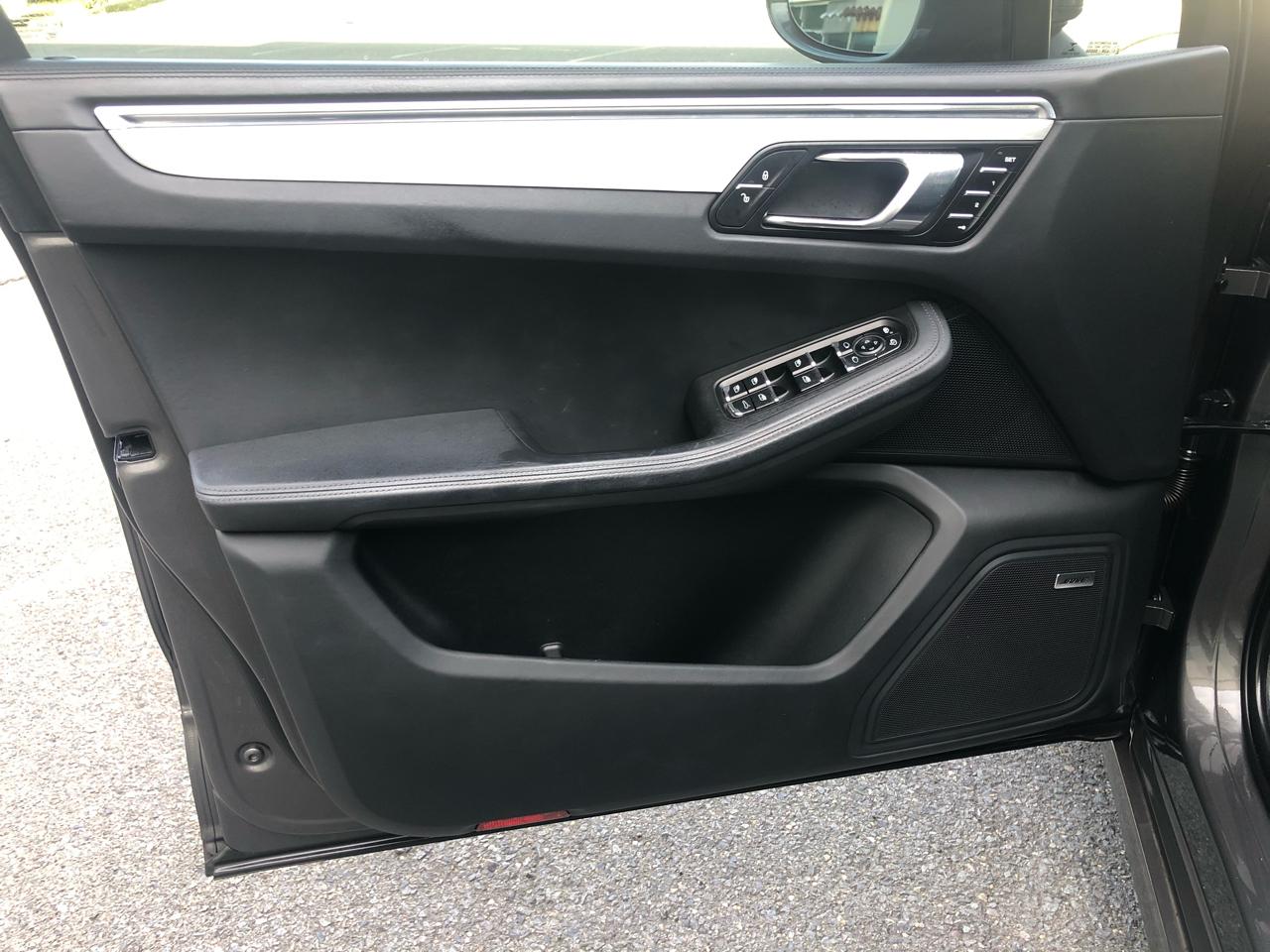 Porsche Macan Turbo 2015