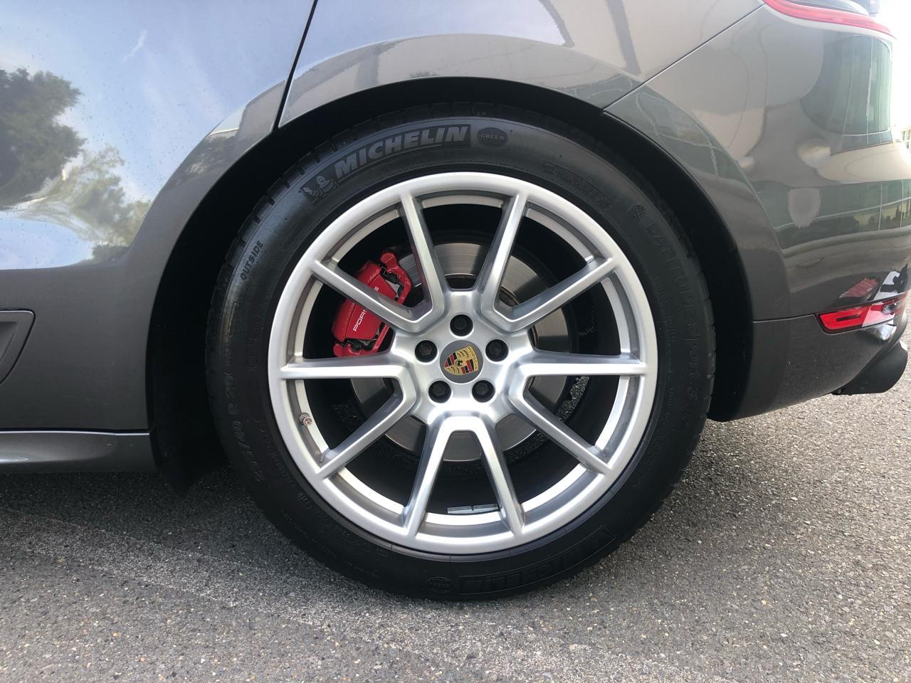Porsche Macan Turbo 2015