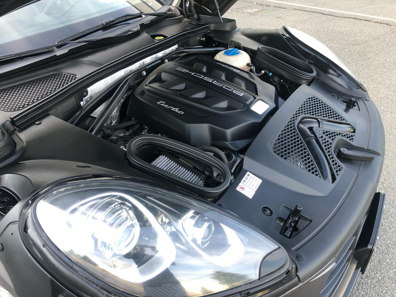 Porsche Macan Turbo 2015
