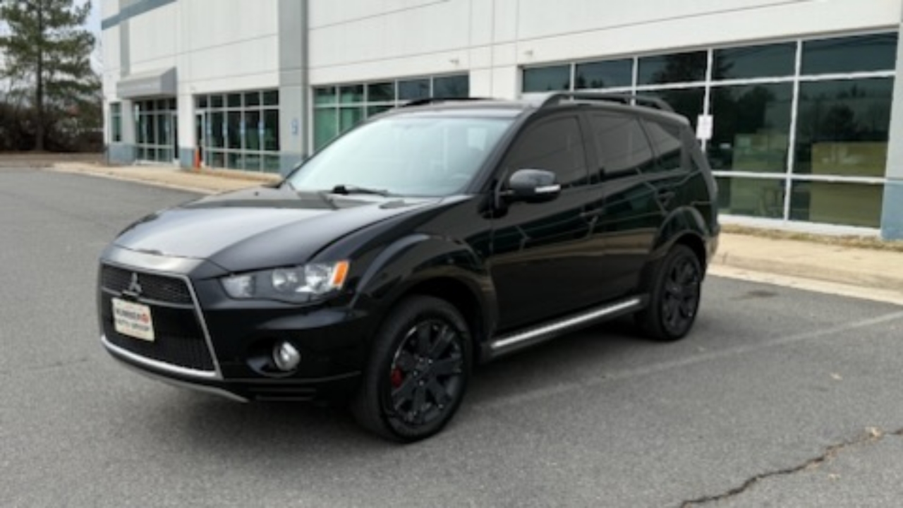 2012 Mitsubishi Outlander SE photo 3