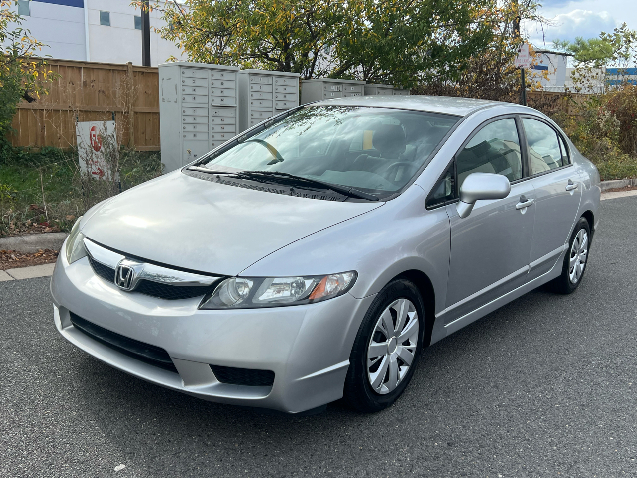 Honda Civic 4dr Sdn LX Auto 2011 Honda Civic 4dr Sdn LX Auto 2011