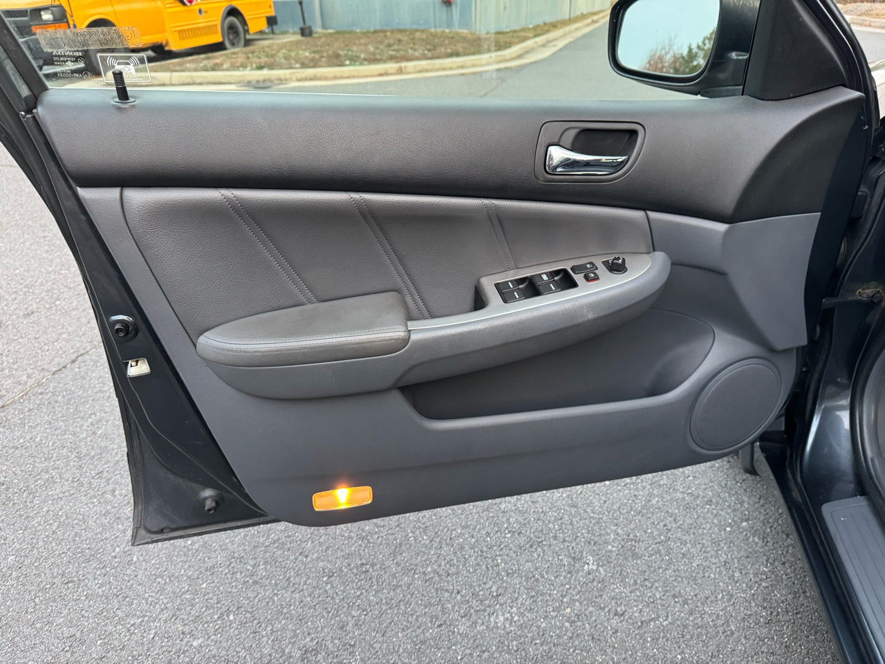 Honda Accord Hybrid V6 5-Speed AT 2005