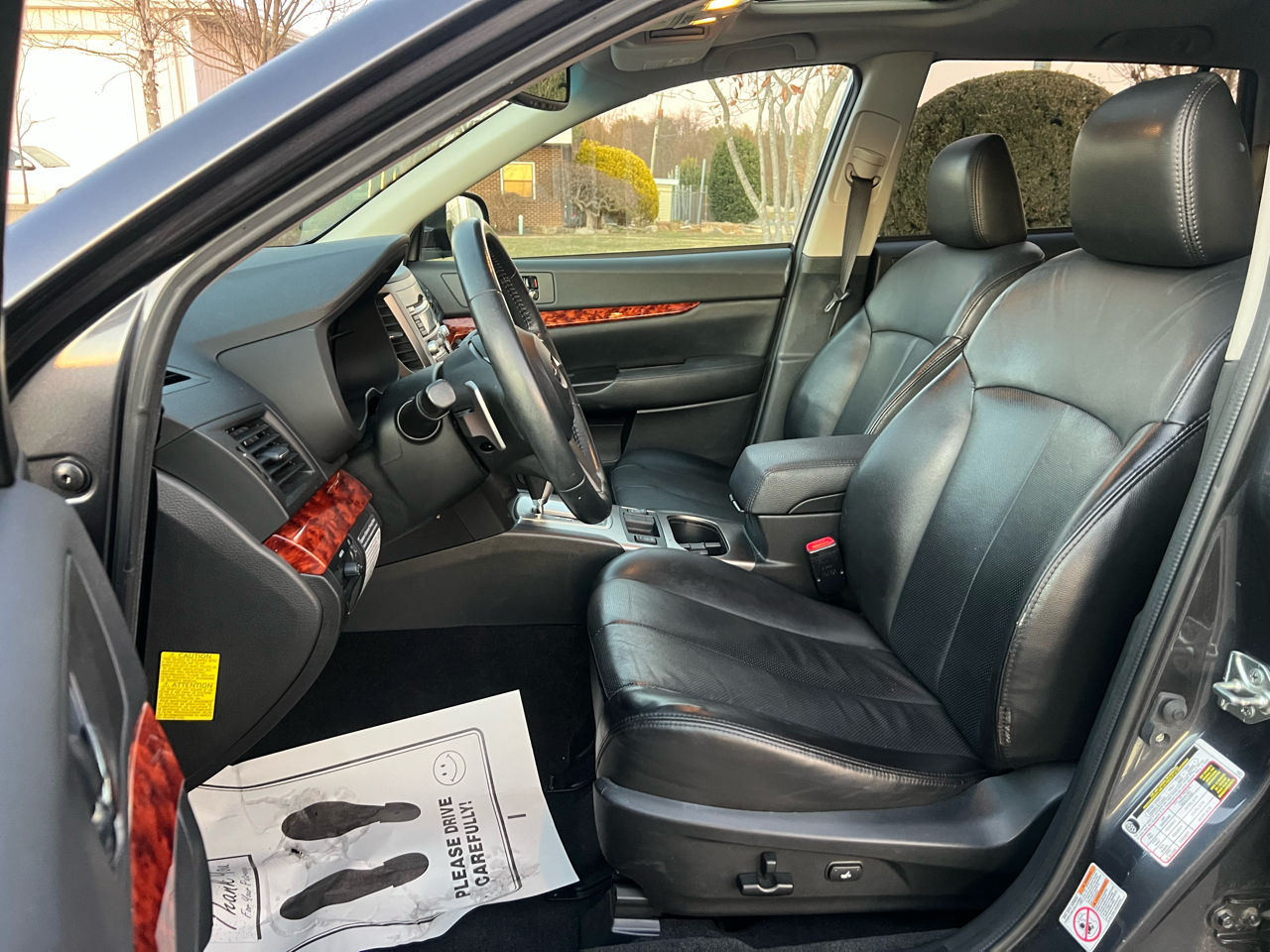 Subaru Outback 2.5i Limited 2011