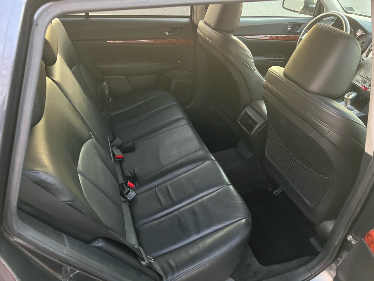 Subaru Outback 2.5i Limited 2011