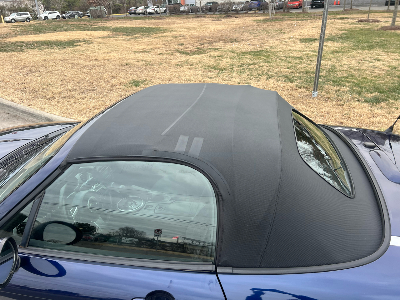 Mazda MX-5 Miata 2dr Conv Auto Sport 2010