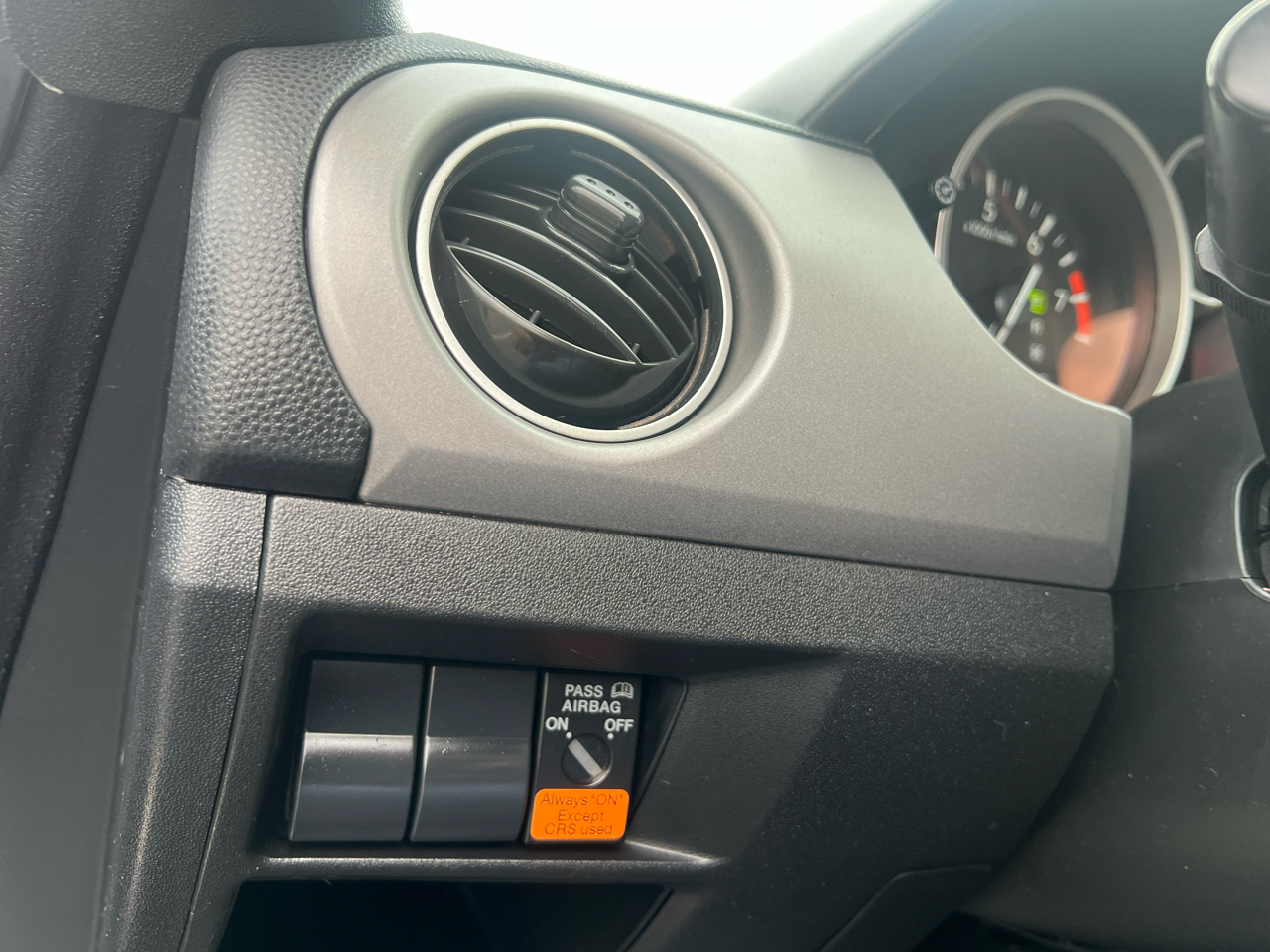 Mazda MX-5 Miata 2dr Conv Auto Sport 2010