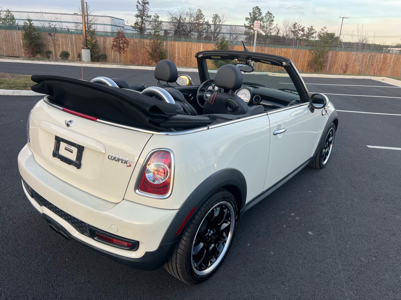 MINI Cooper S Convertible 2011