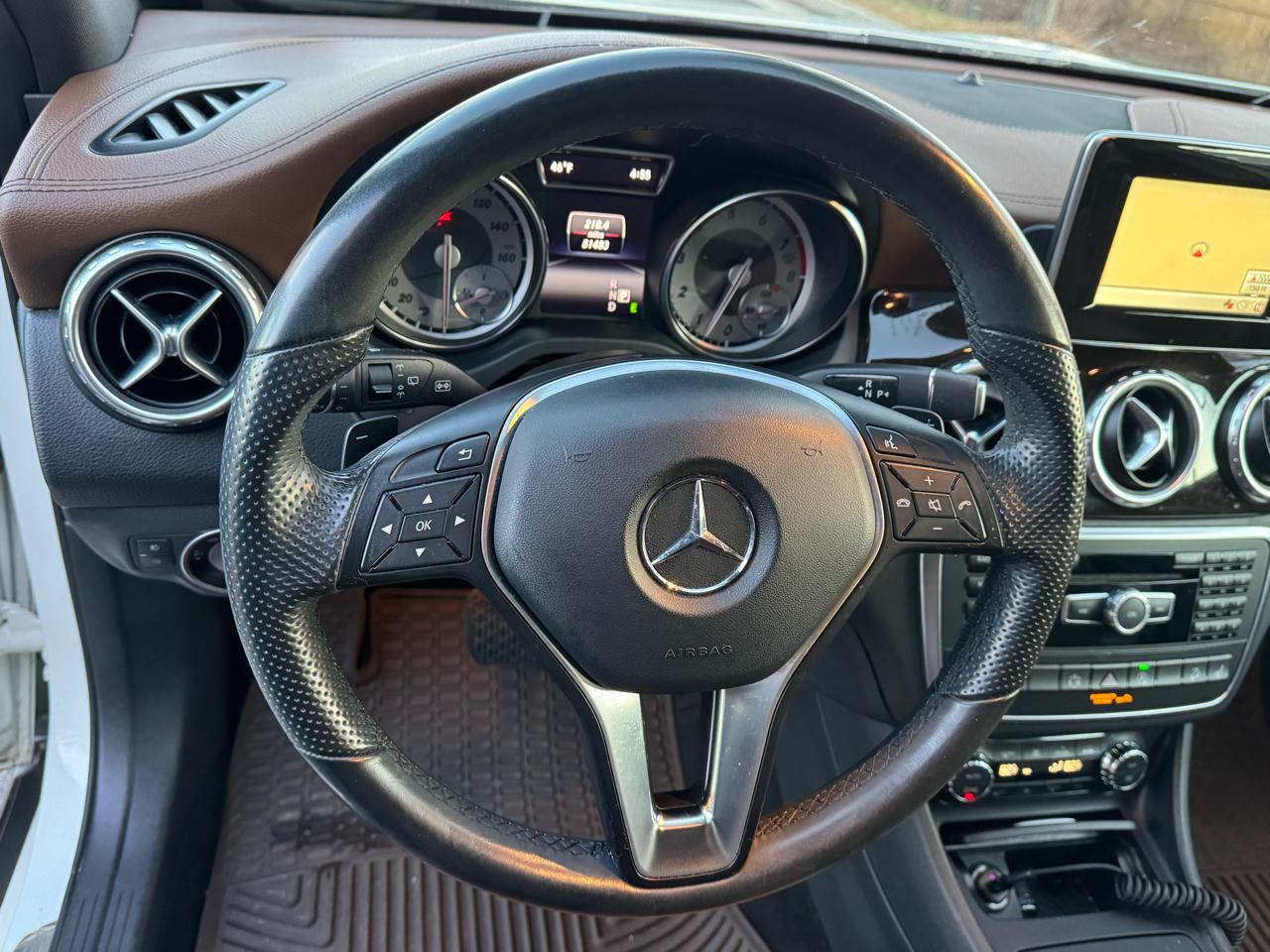 Mercedes-Benz GLA-Class GLA250 4MATIC 2015