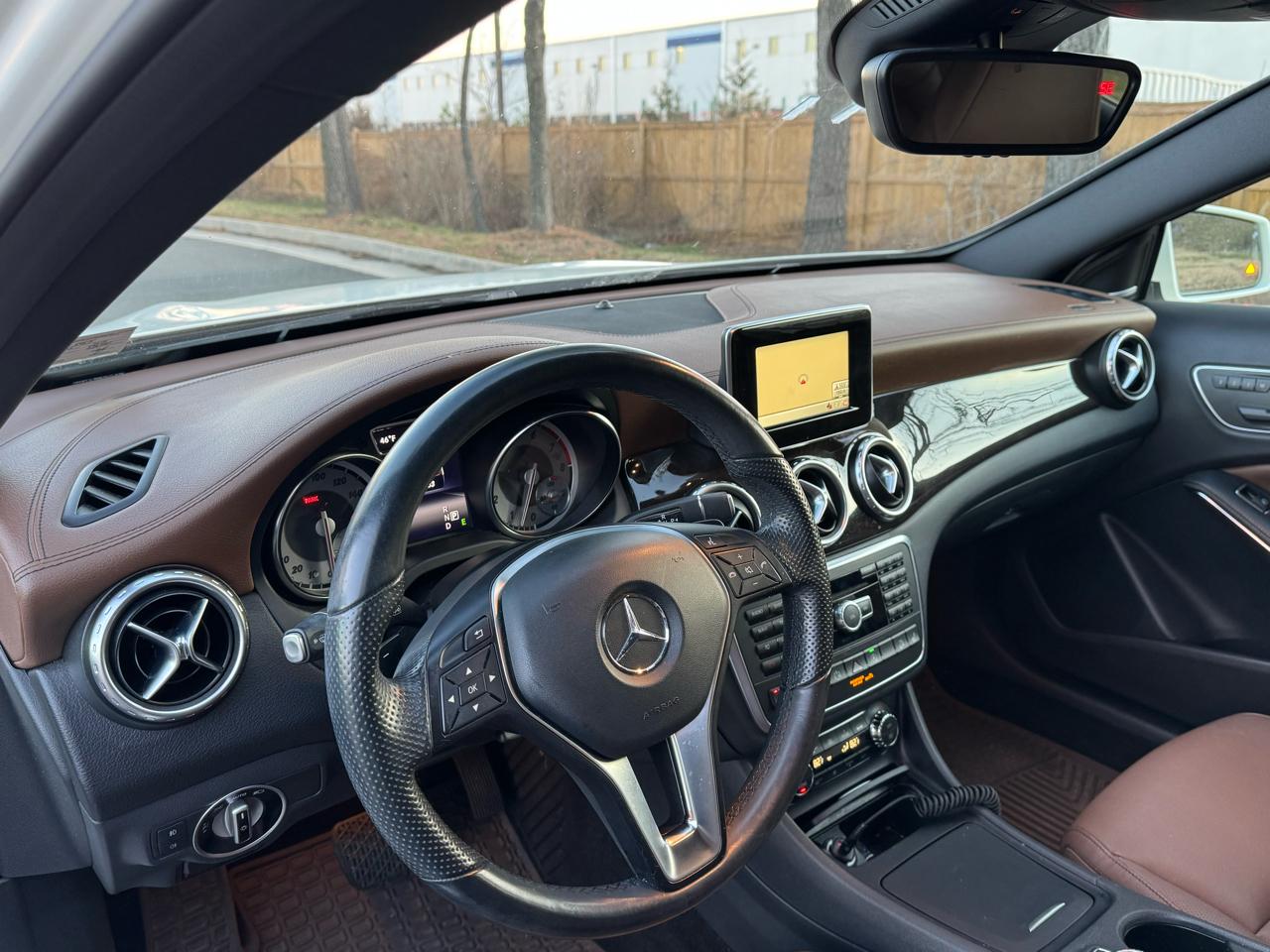 Mercedes-Benz GLA-Class GLA250 4MATIC 2015