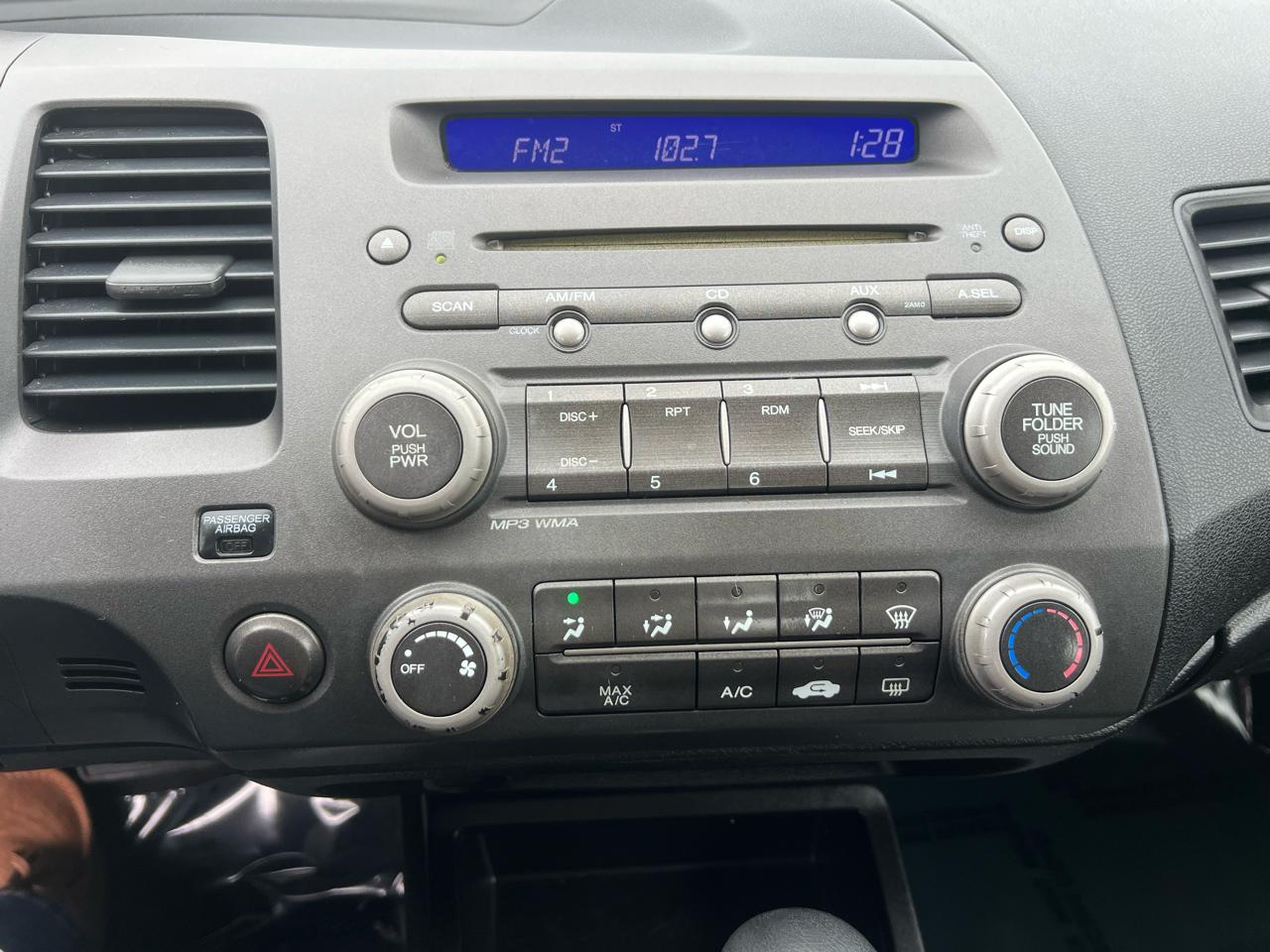 Honda Civic 4dr Sdn LX Auto 2010