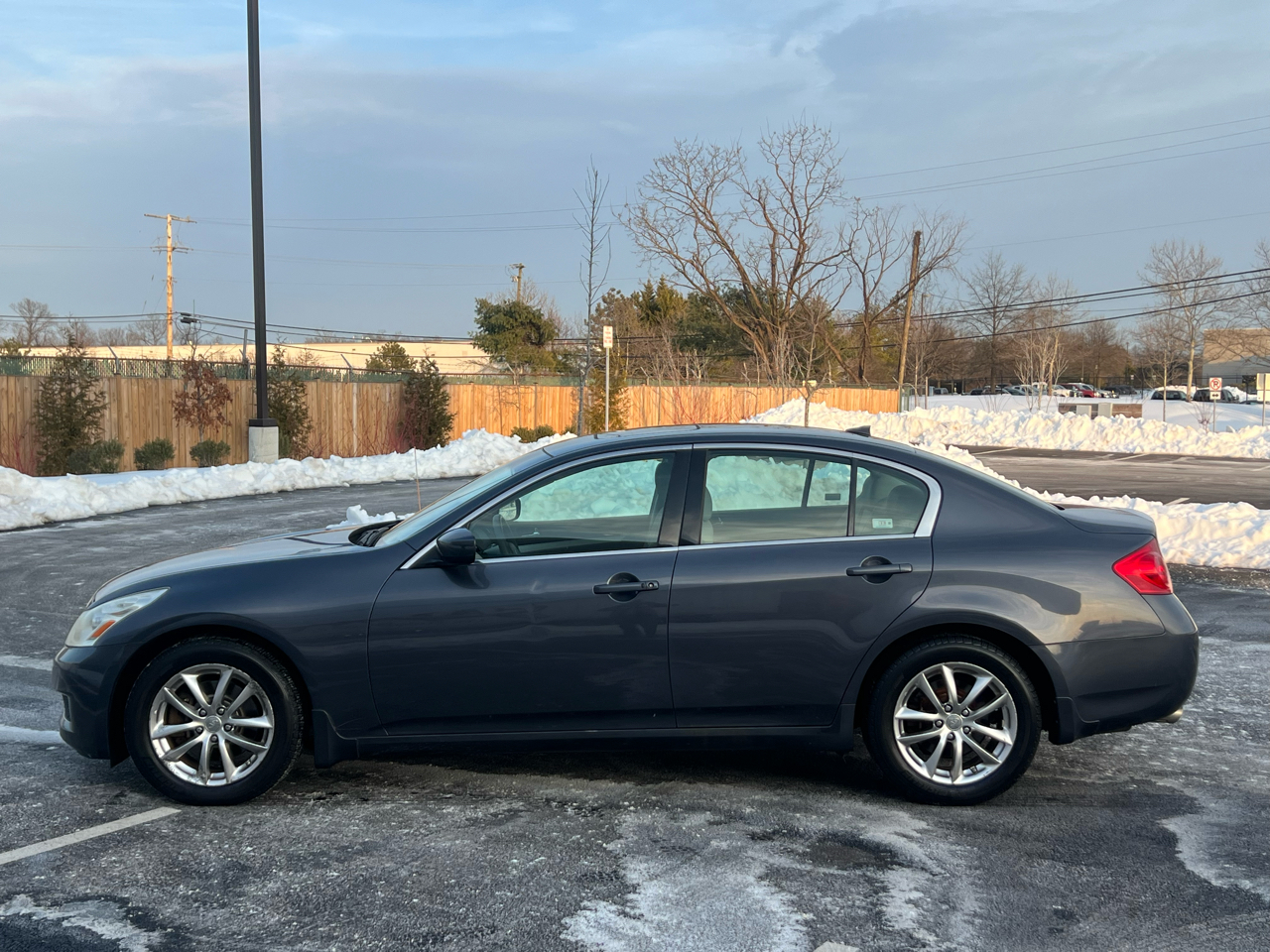 Infiniti G Sedan G37x AWD 2009