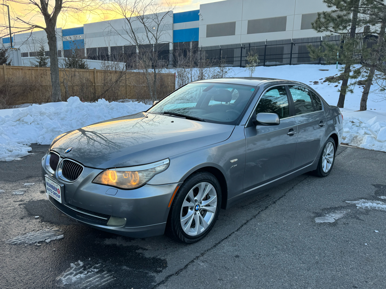 BMW 5-Series 535xi 2009