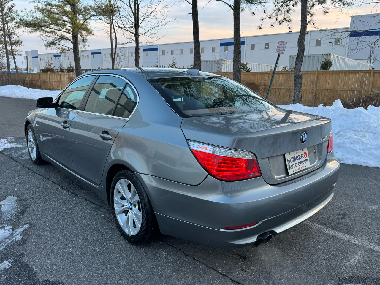 BMW 5-Series 535xi 2009