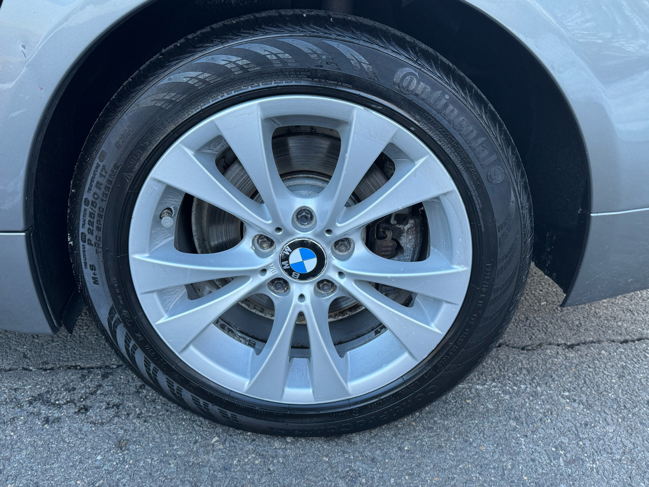 BMW 5-Series 535xi 2009