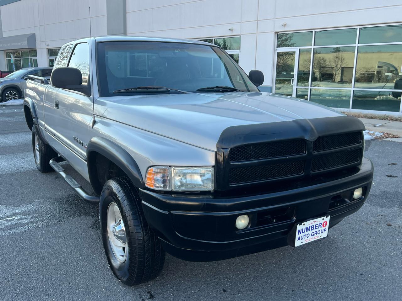 2000 Dodge Ram 1500 Quad Cab Short Bed 4WD