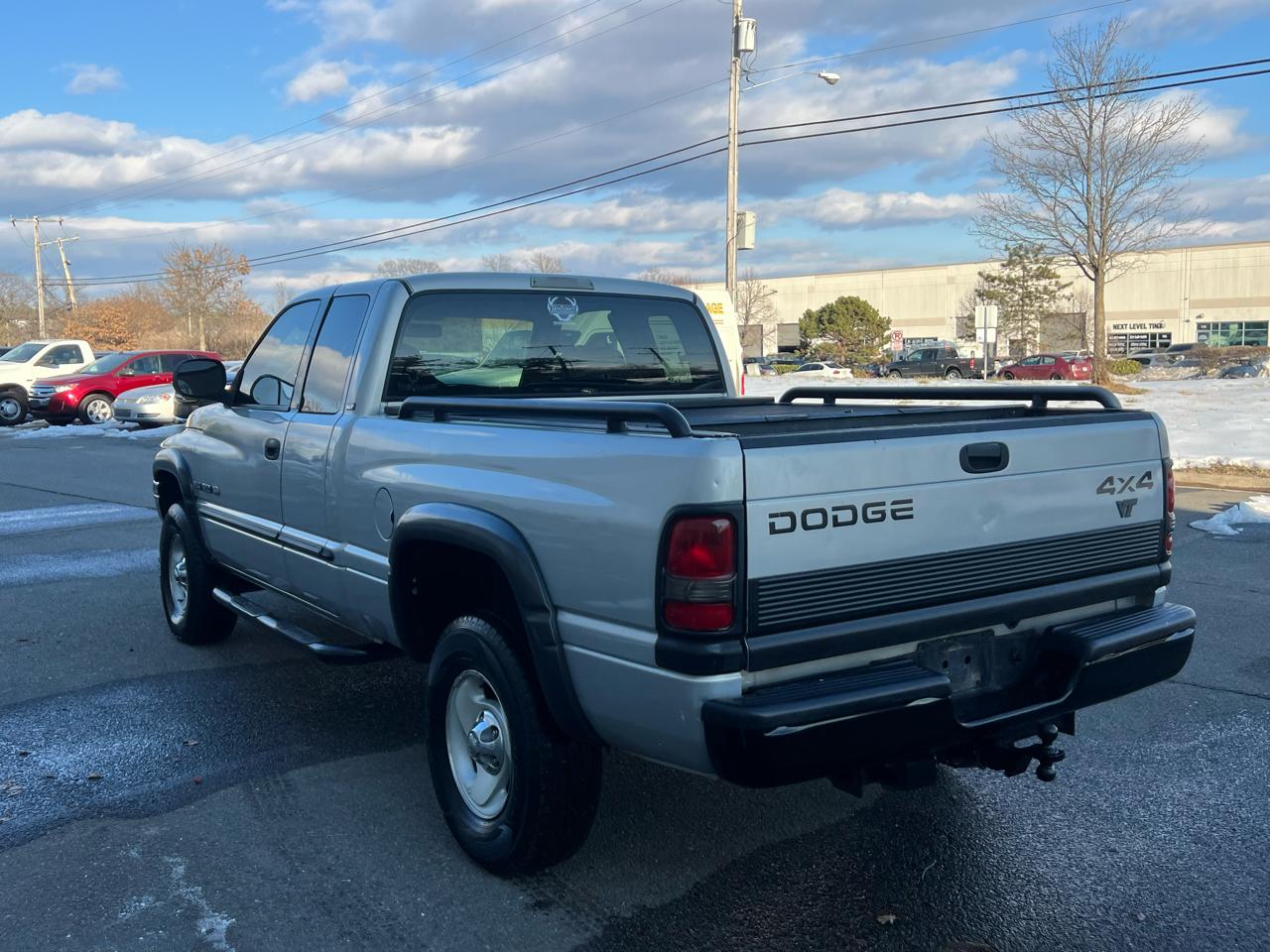 Dodge Ram 1500 Quad Cab Short Bed 4WD 2000