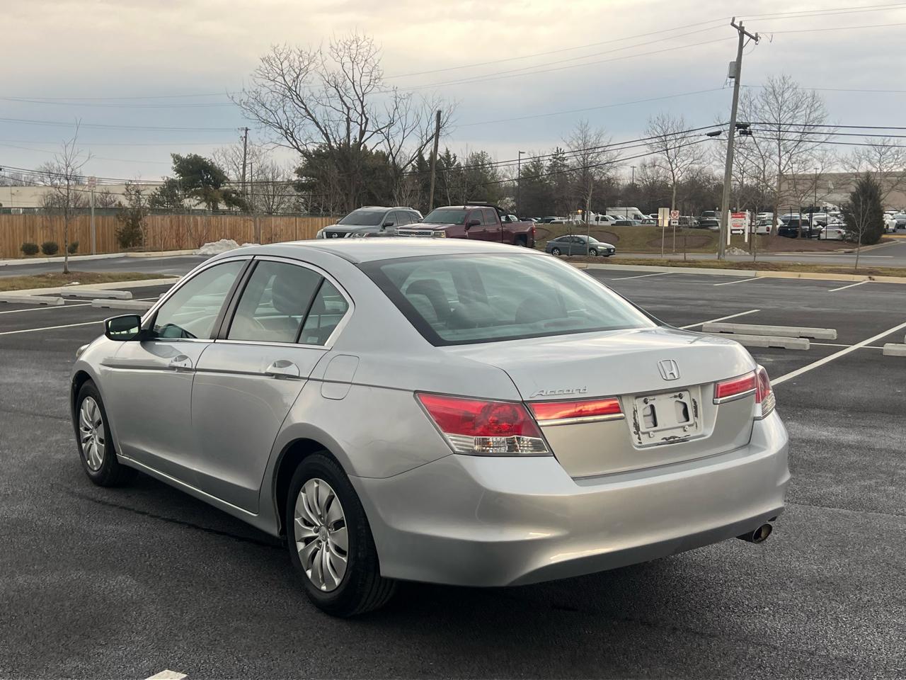 Honda Accord LX sedan AT 2012