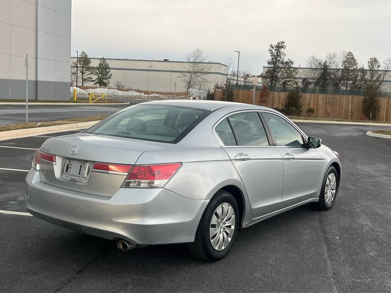Honda Accord LX sedan AT 2012