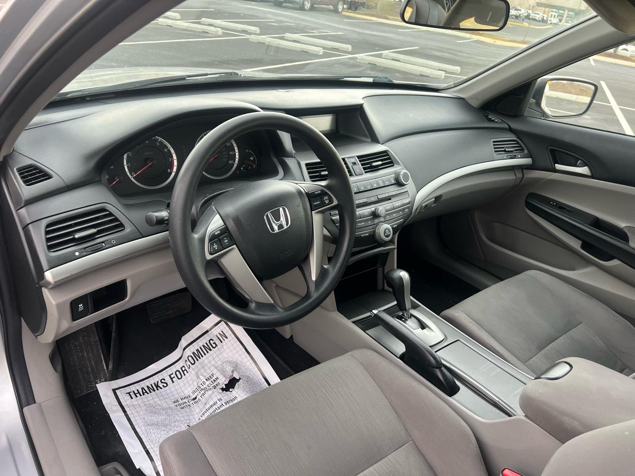 Honda Accord LX sedan AT 2012