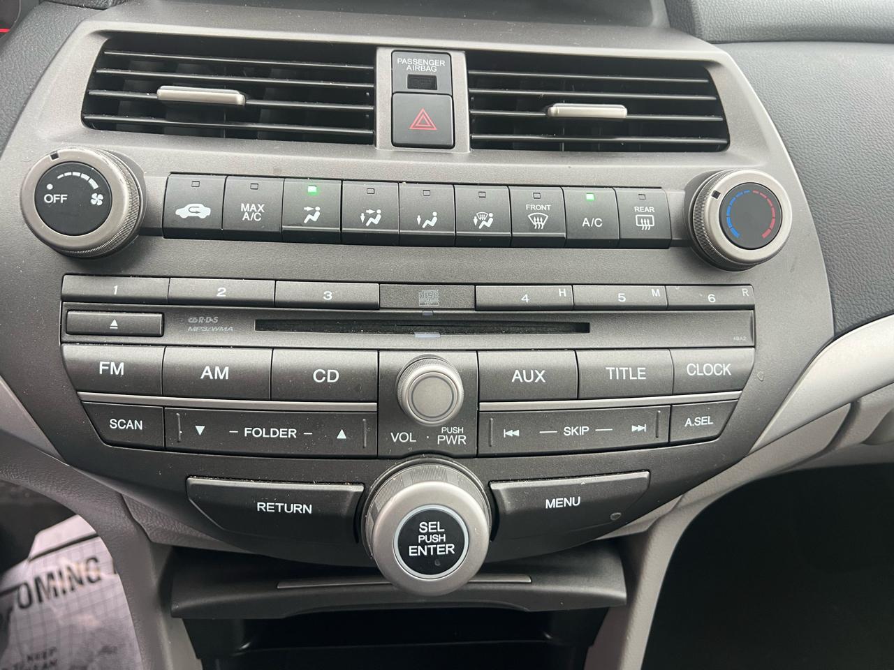 Honda Accord LX sedan AT 2012