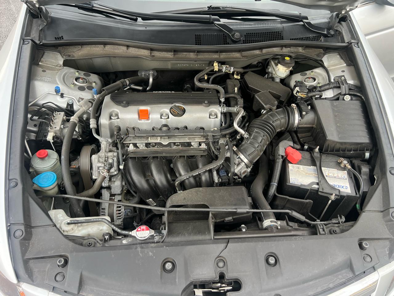 Honda Accord LX sedan AT 2012