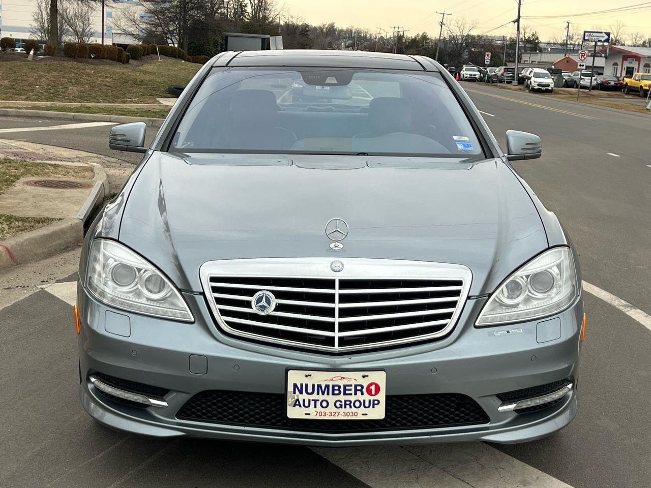 Mercedes-Benz S-Class S550 4-MATIC 2013