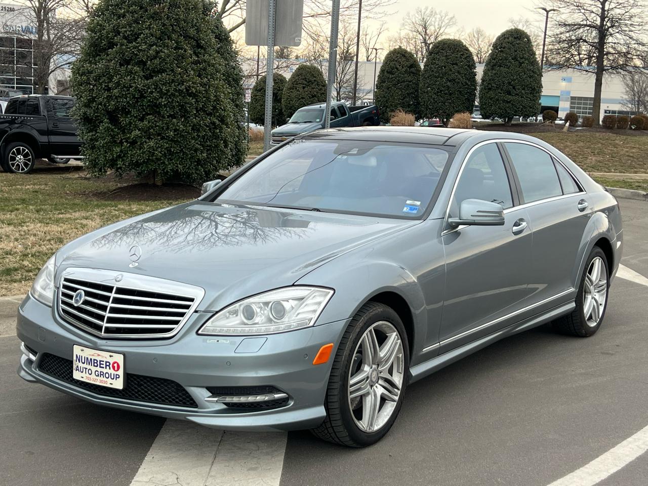 Mercedes-Benz S-Class S550 4-MATIC 2013