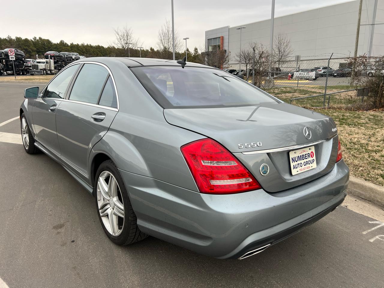 Mercedes-Benz S-Class S550 4-MATIC 2013