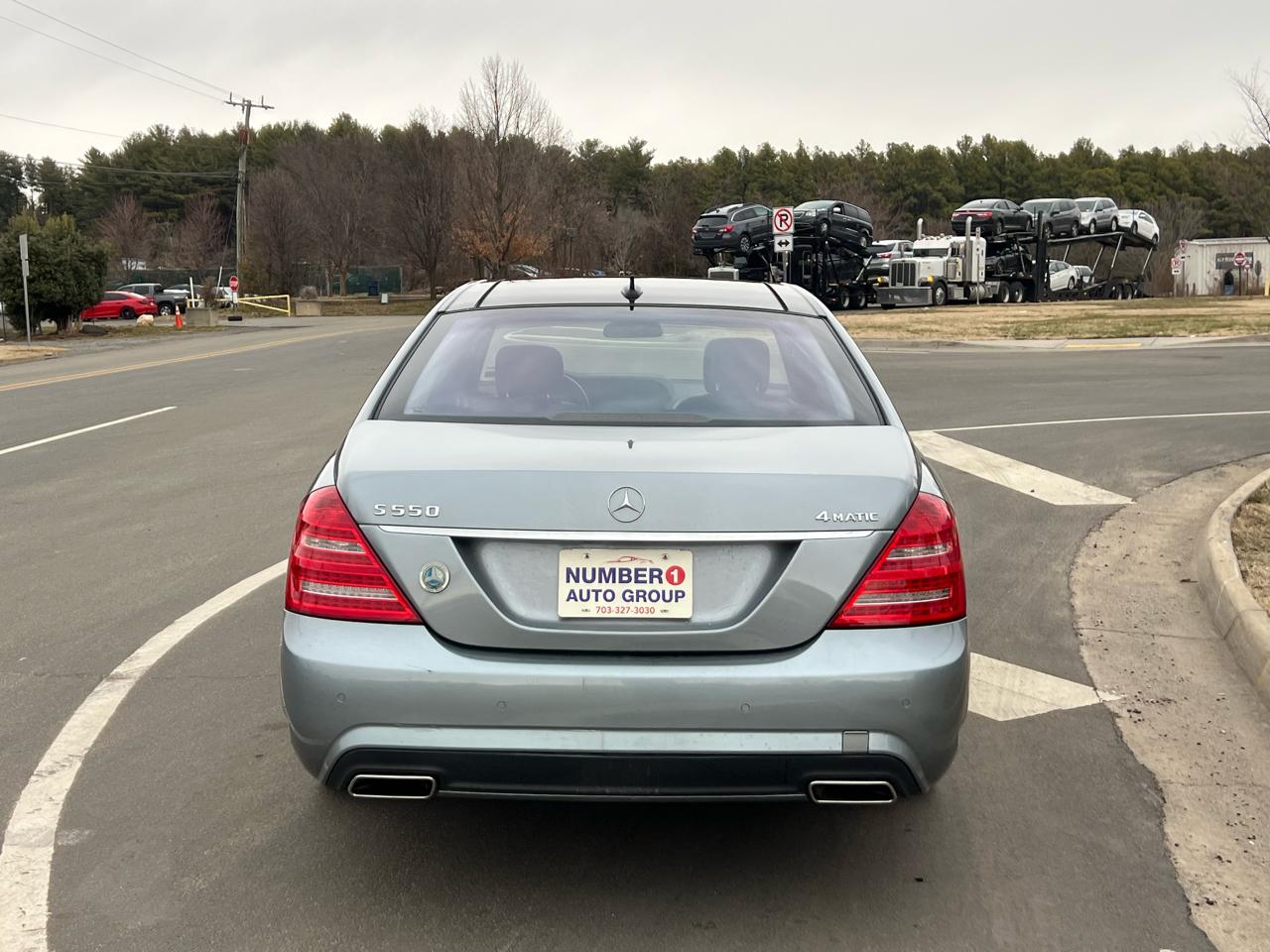 Mercedes-Benz S-Class S550 4-MATIC 2013