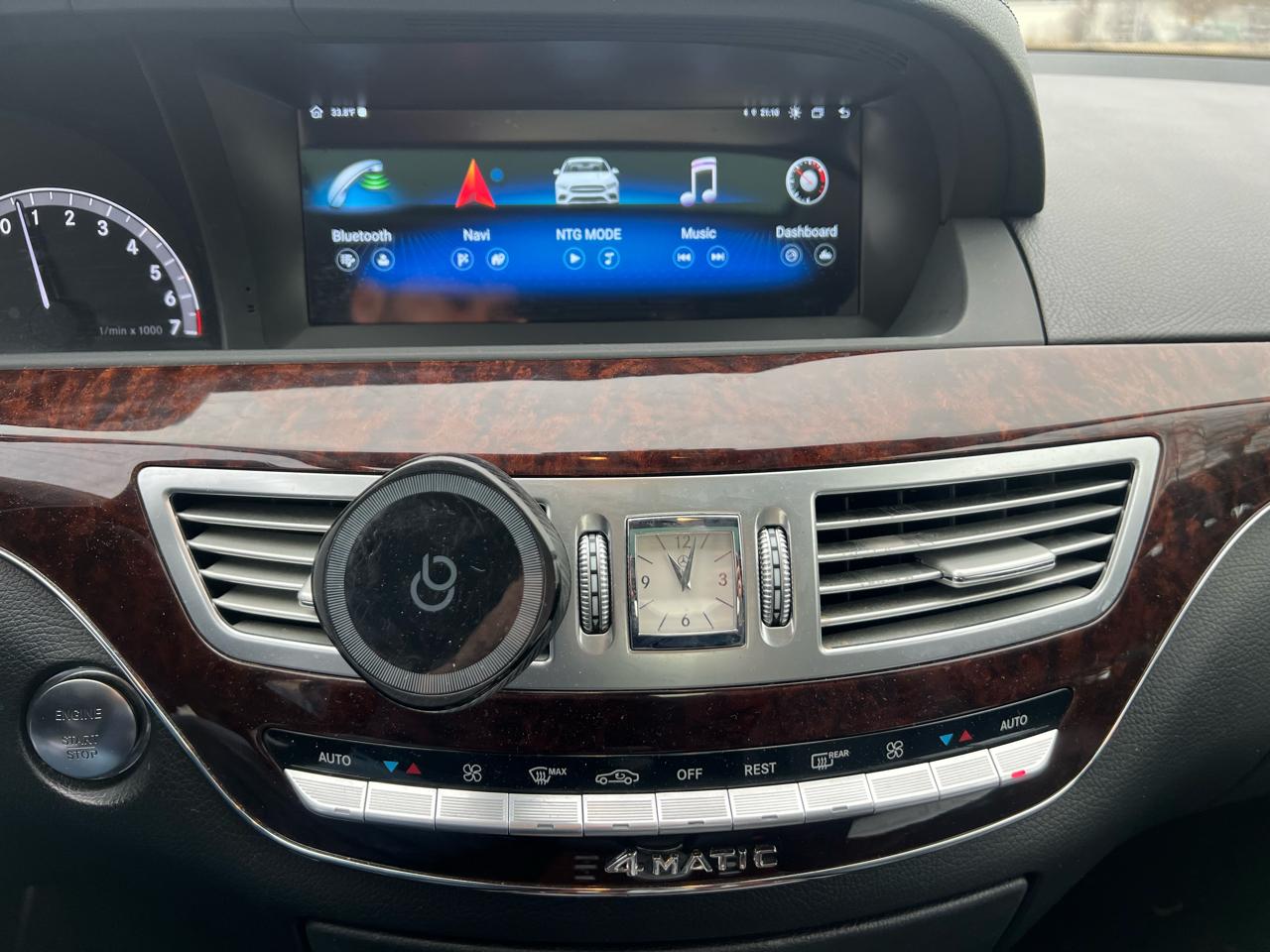 Mercedes-Benz S-Class S550 4-MATIC 2013