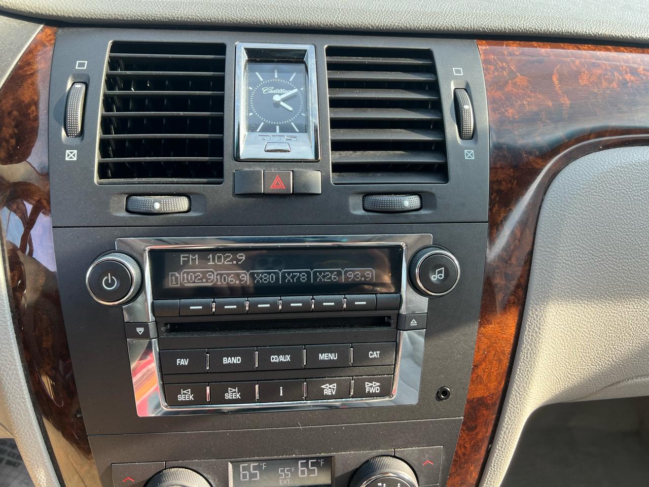 Cadillac DTS 4dr Sdn Luxury I 2006