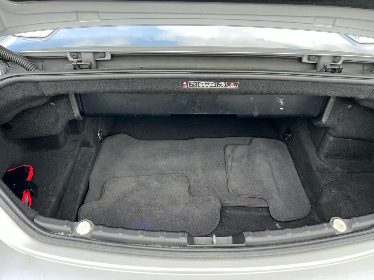 BMW 6-Series 640i Convertible 2012