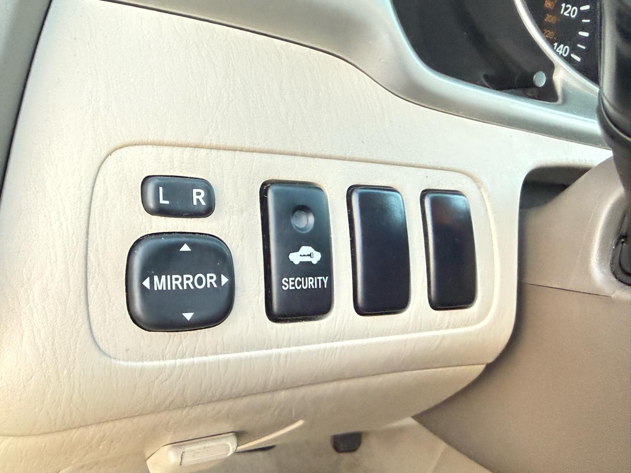 Toyota Highlander Limited V6 4WD 2006