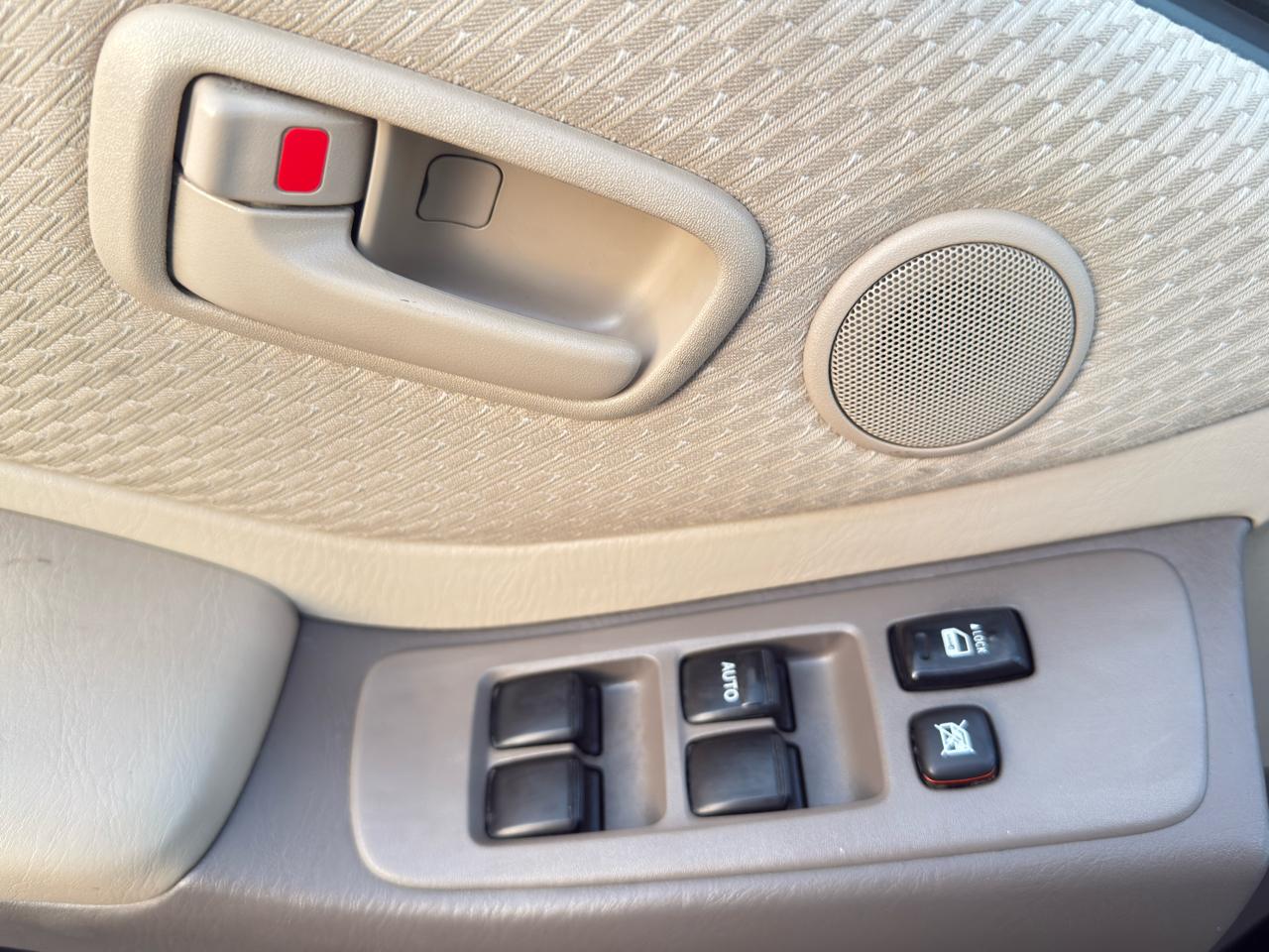 Toyota Highlander Limited V6 4WD 2006