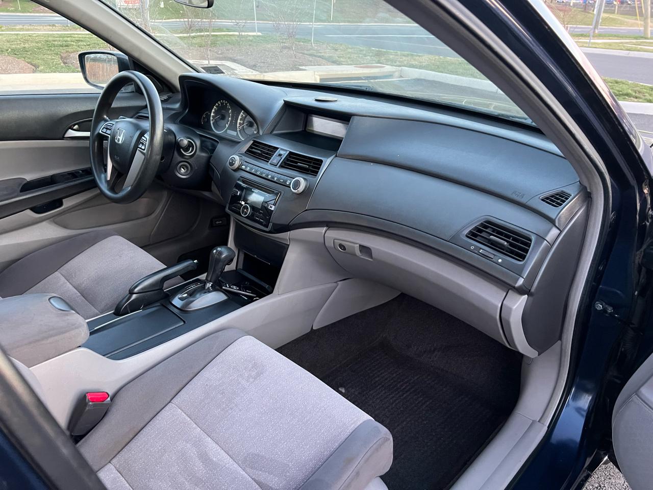 Honda Accord LX sedan AT 2008