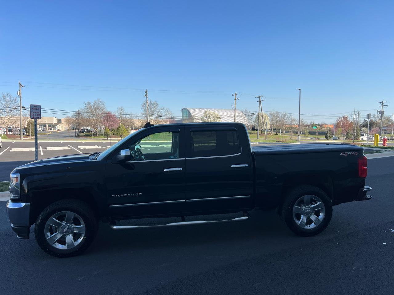Chevrolet Silverado 1500 4WD Crew Cab 143.5" LTZ 2016