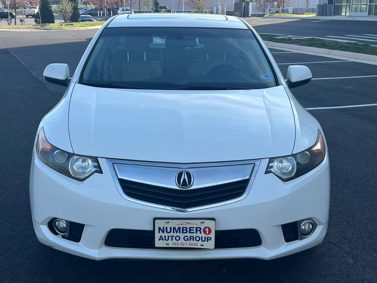 Acura TSX 5-Speed AT with Tech Package 2011