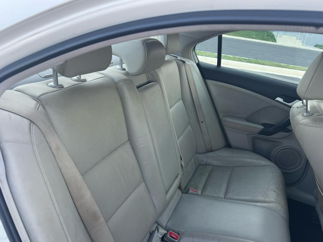 Acura TSX 5-Speed AT with Tech Package 2011