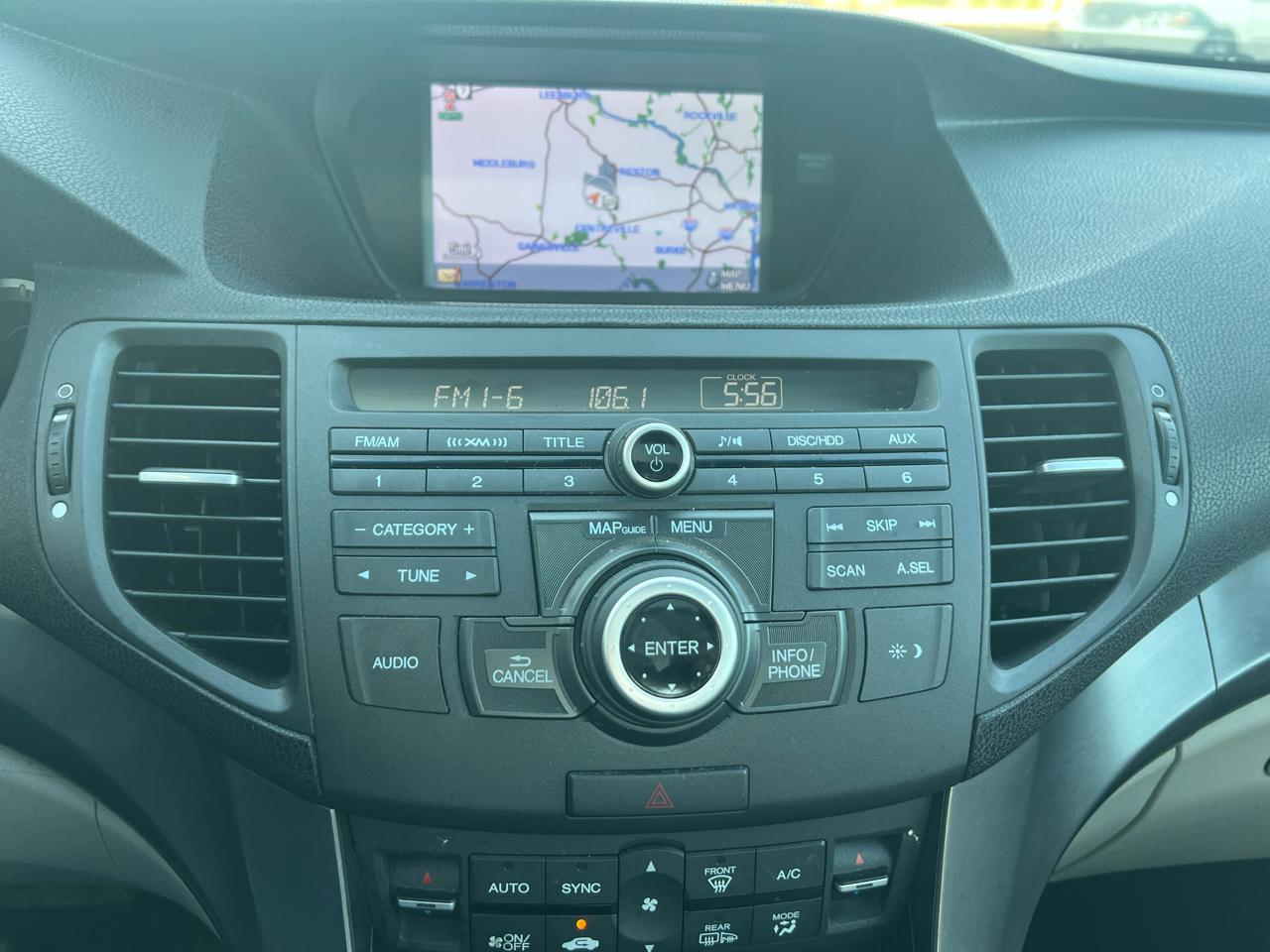 Acura TSX 5-Speed AT with Tech Package 2011