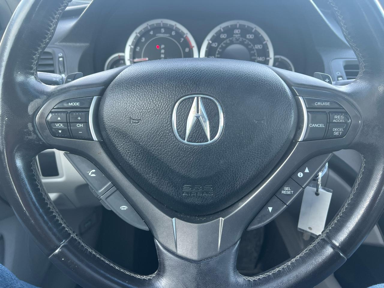 Acura TSX 5-Speed AT with Tech Package 2011