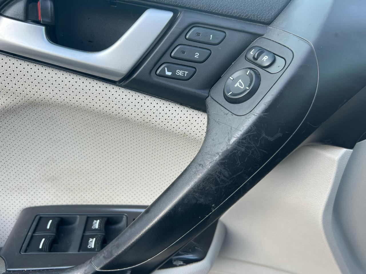 Acura TSX 5-Speed AT with Tech Package 2011