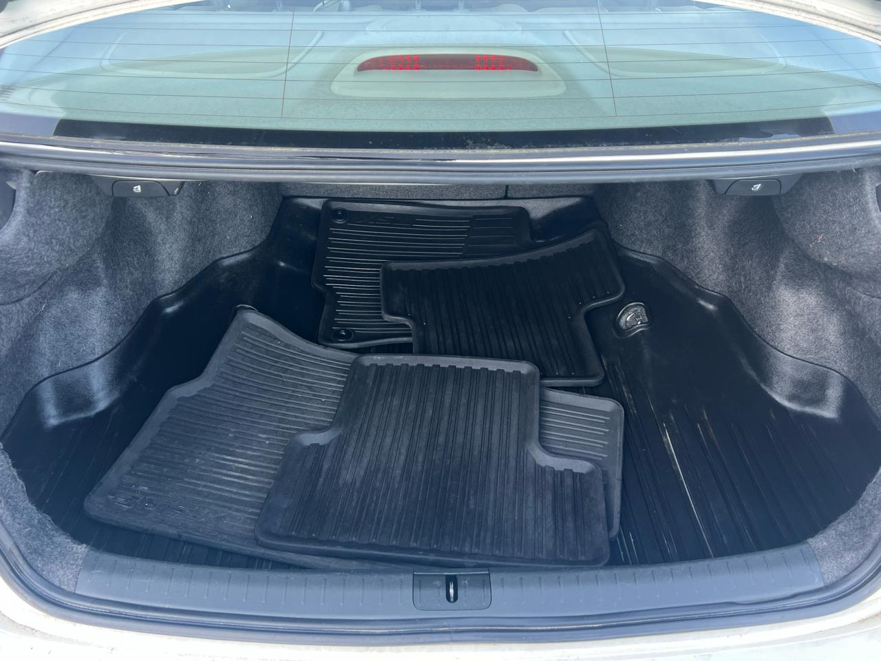 Acura TSX 5-Speed AT with Tech Package 2011