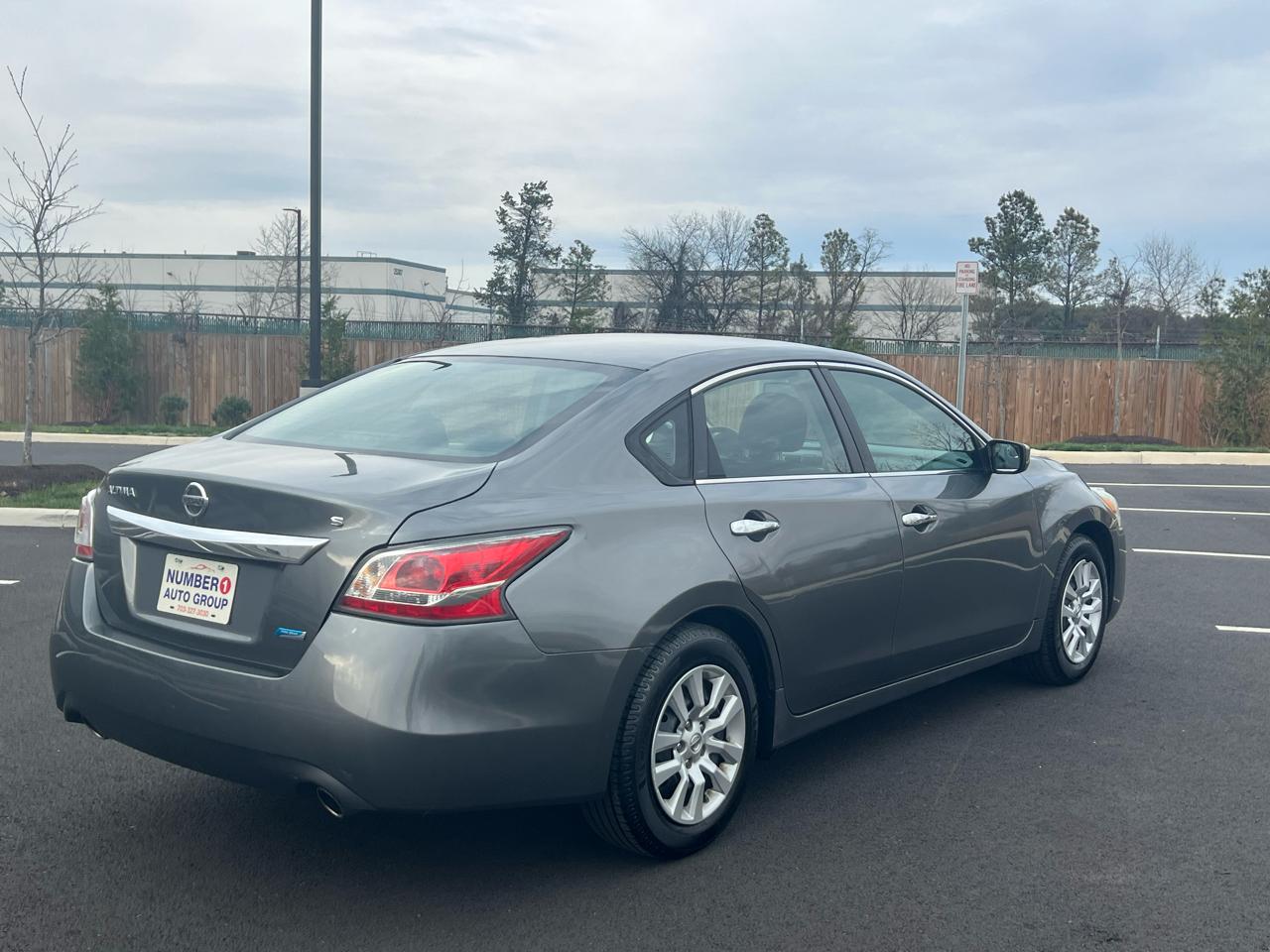 Nissan Altima 2.5 S Sedan 2014