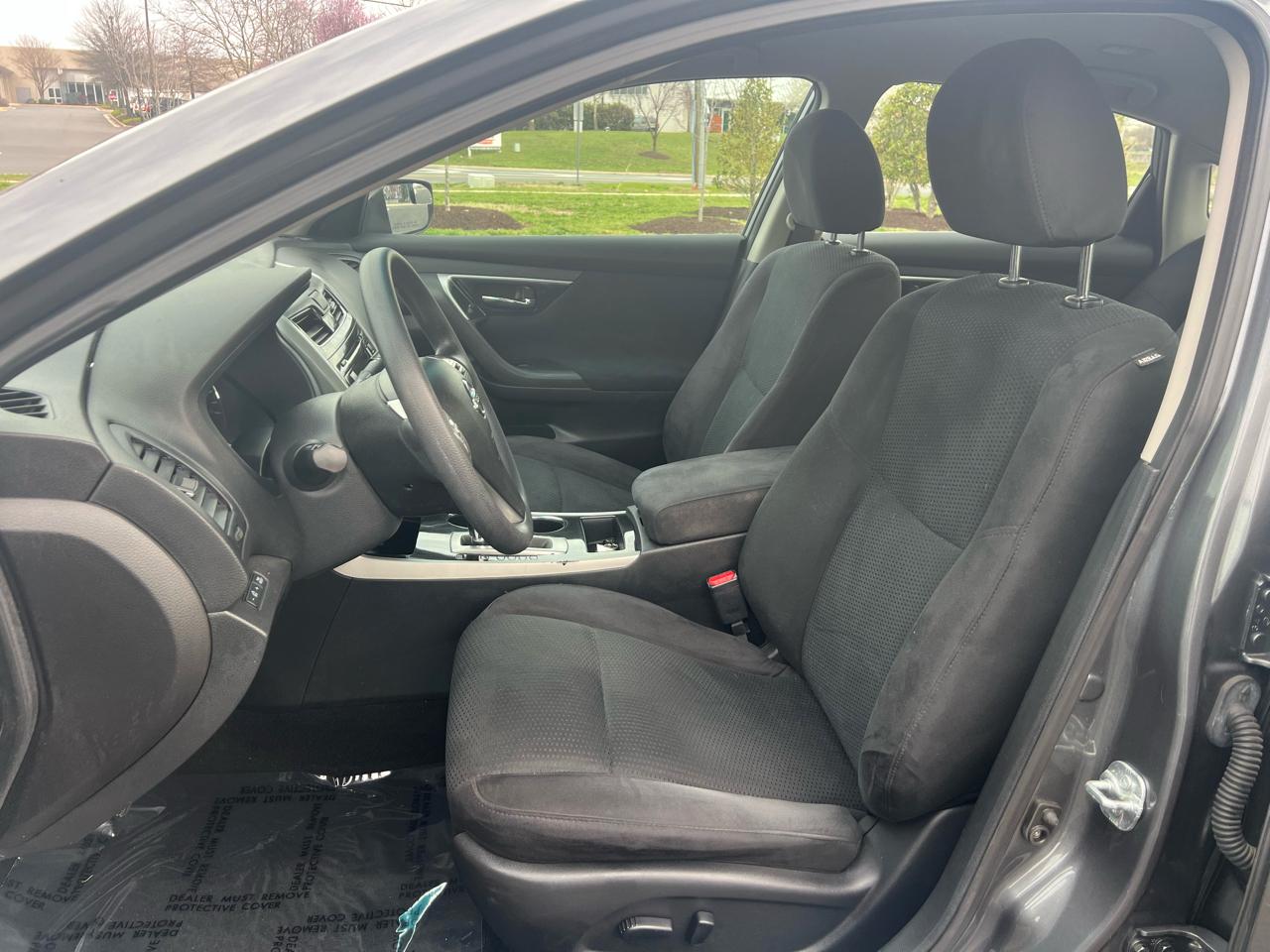 Nissan Altima 2.5 S Sedan 2014