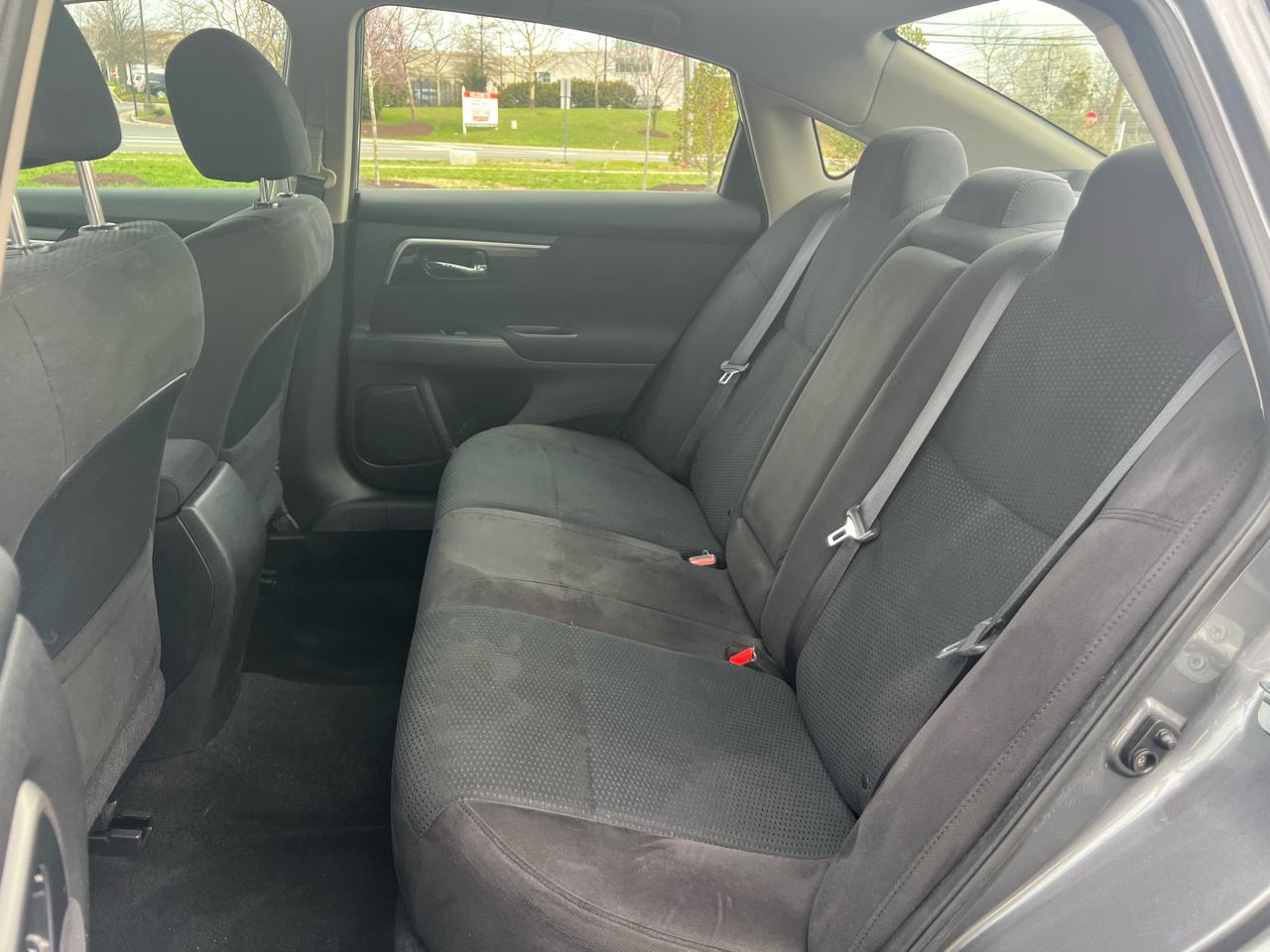 Nissan Altima 2.5 S Sedan 2014