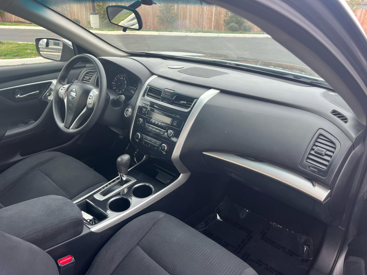 Nissan Altima 2.5 S Sedan 2014