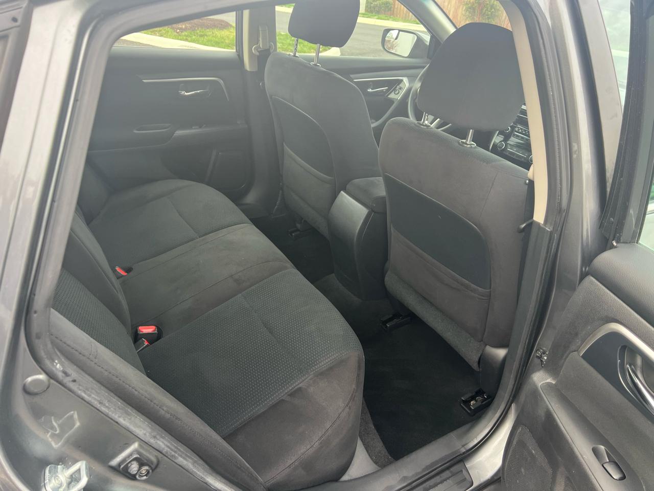 Nissan Altima 2.5 S Sedan 2014