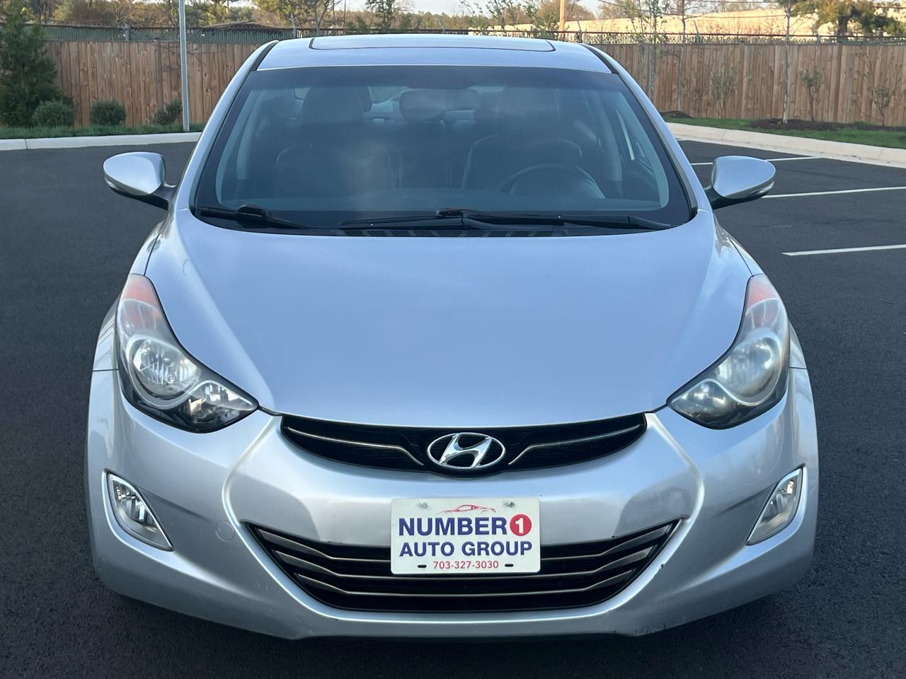 Hyundai Elantra Limited 2012